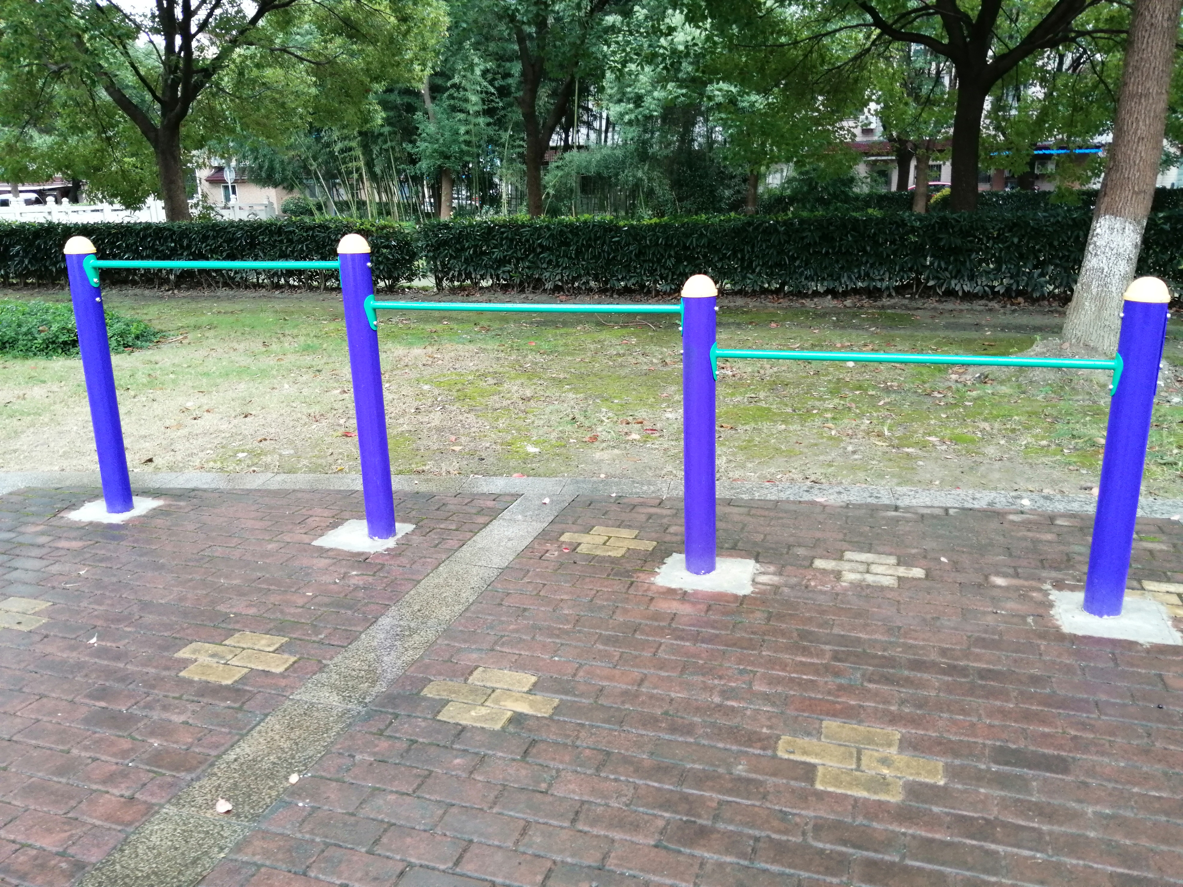 壓腿訓(xùn)練器