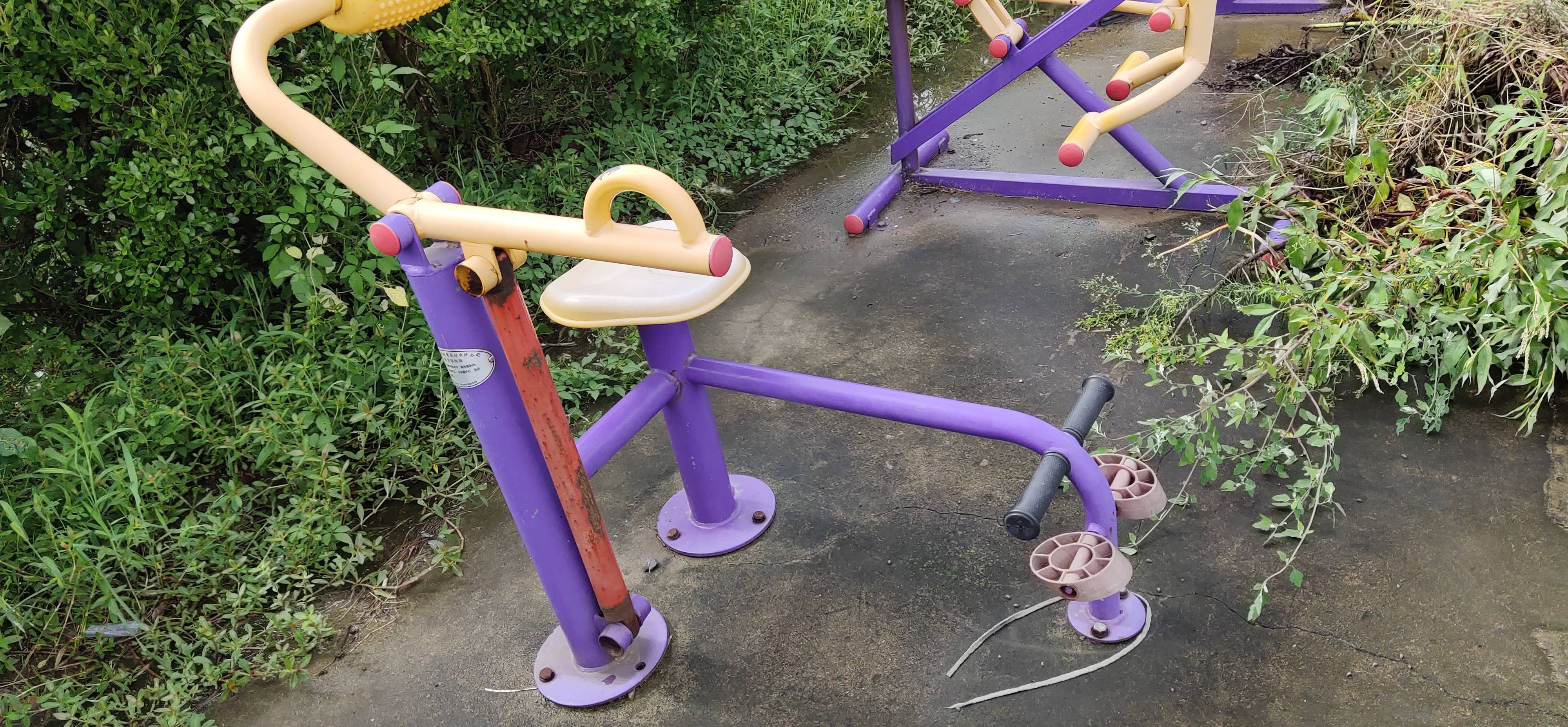 腹背訓(xùn)練器