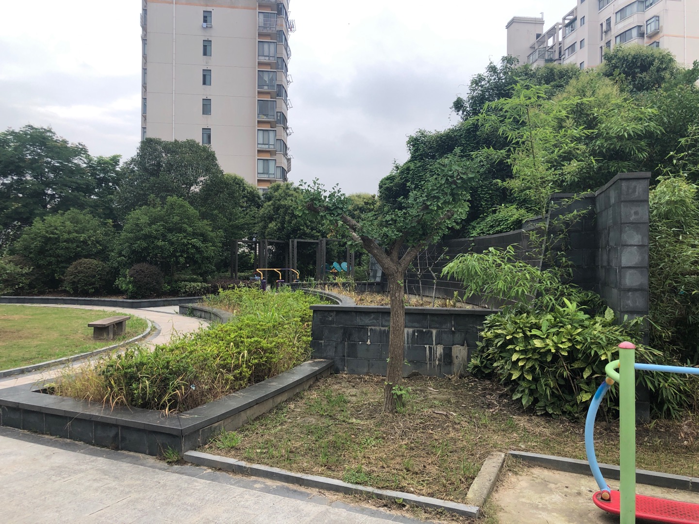 貝港六居健身點(diǎn)①