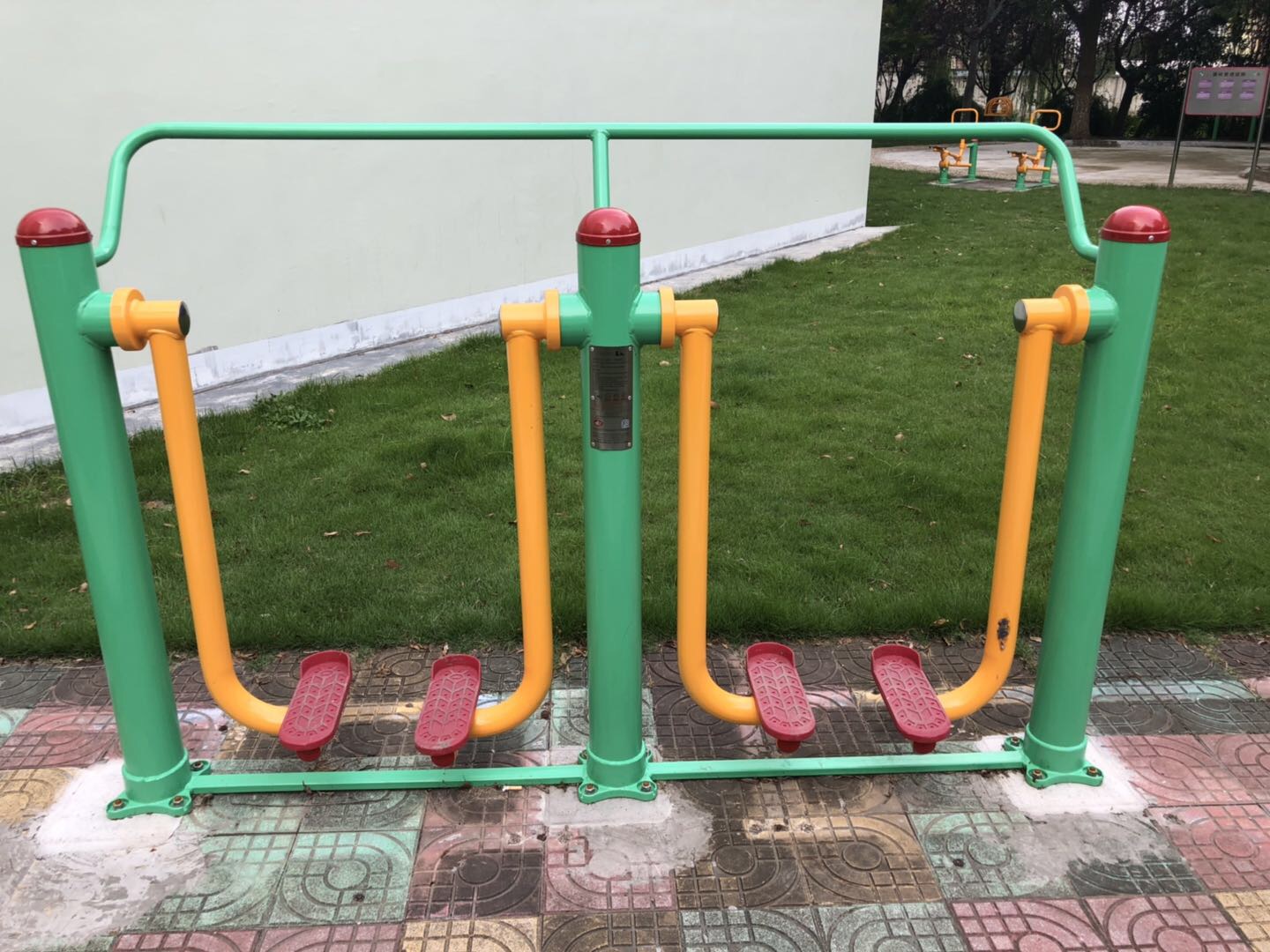 兩聯(lián)漫步機(jī)