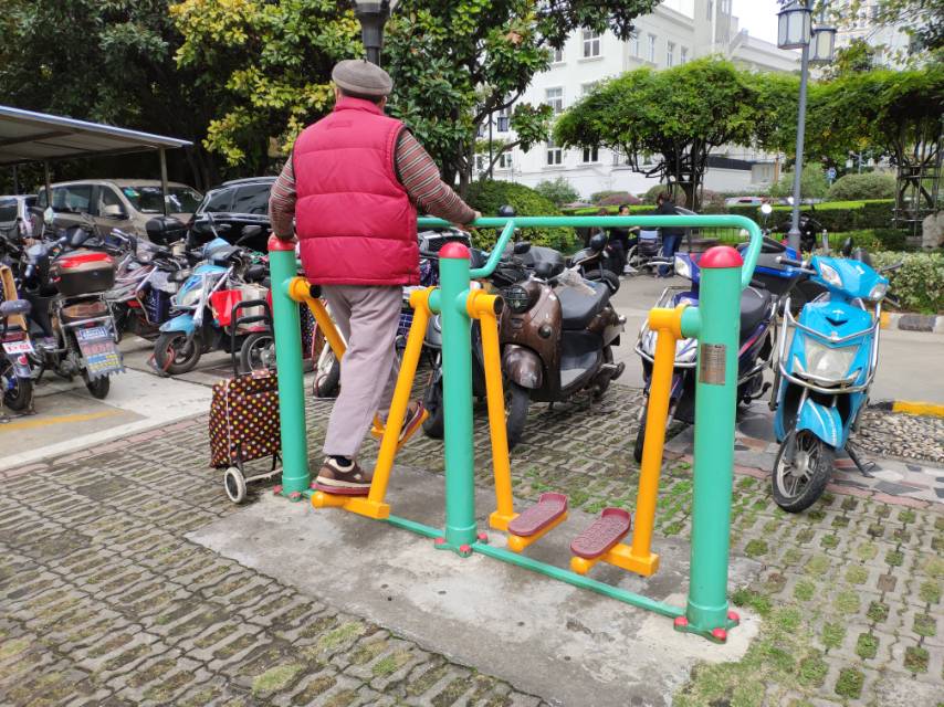 兩聯(lián)漫步機