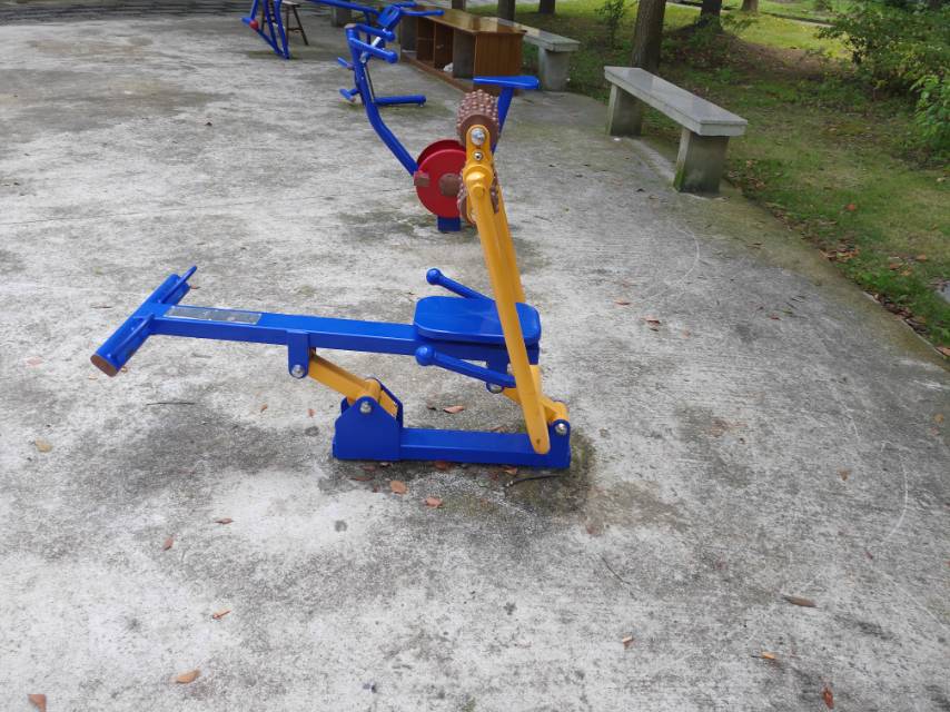 腹背屈伸/劃船訓(xùn)練器