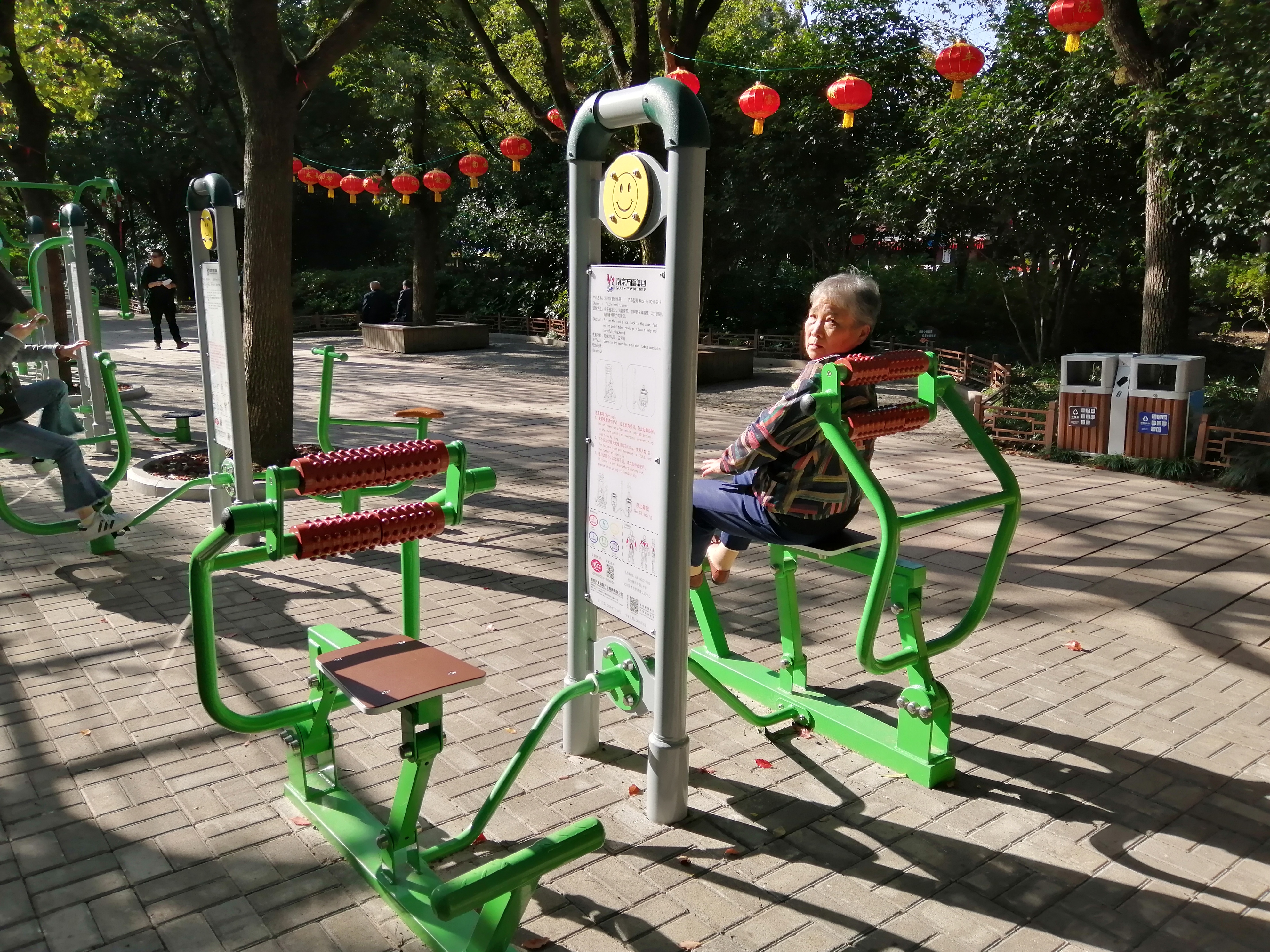 雙位背部訓(xùn)練器