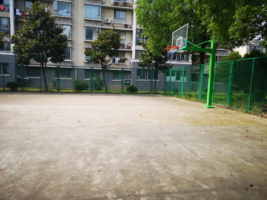 金海街道金水新苑農(nóng)民工程籃球場(chǎng)