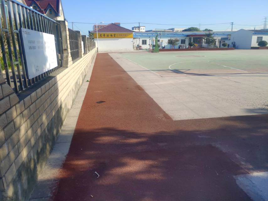 朱涇鎮(zhèn)新農社區(qū)健身步道