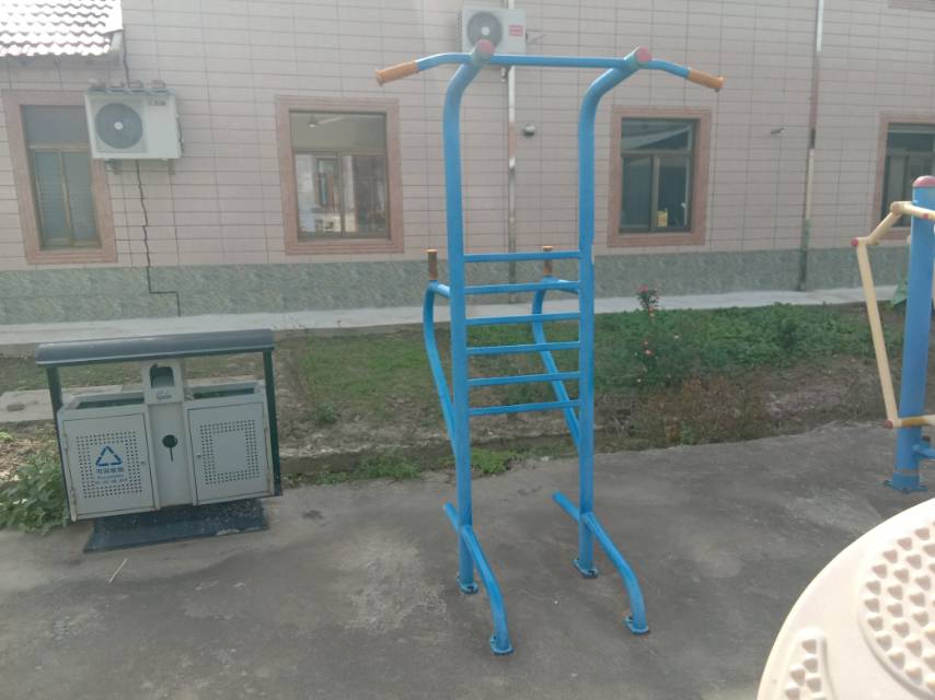 多功能訓(xùn)練器