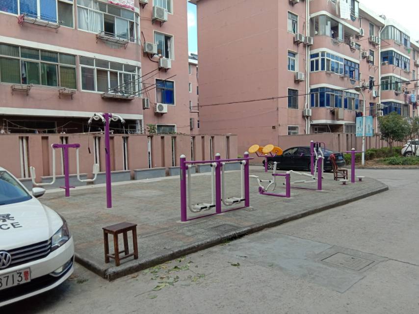 平原四村健身點(diǎn)