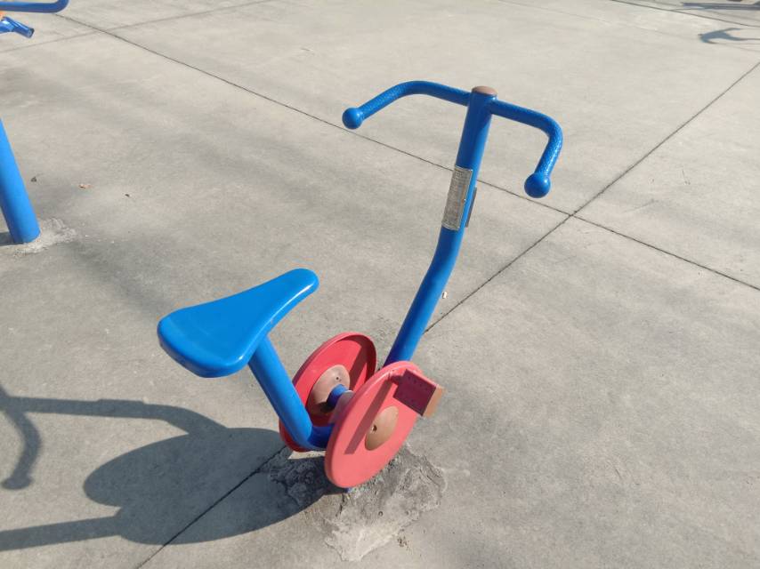 直立健身車(chē)