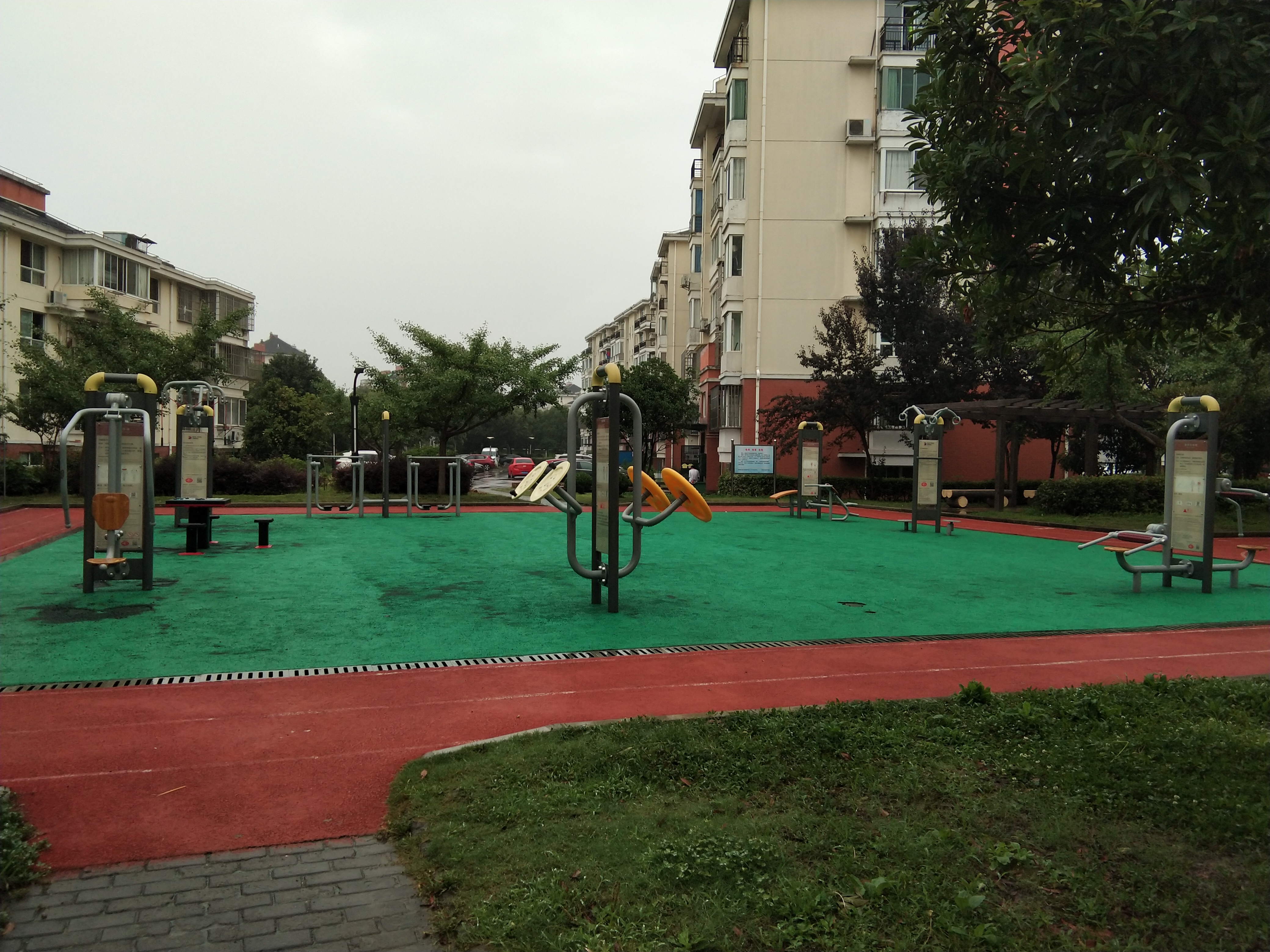 樂康苑市民益智健身苑點(diǎn)（三）步道邊