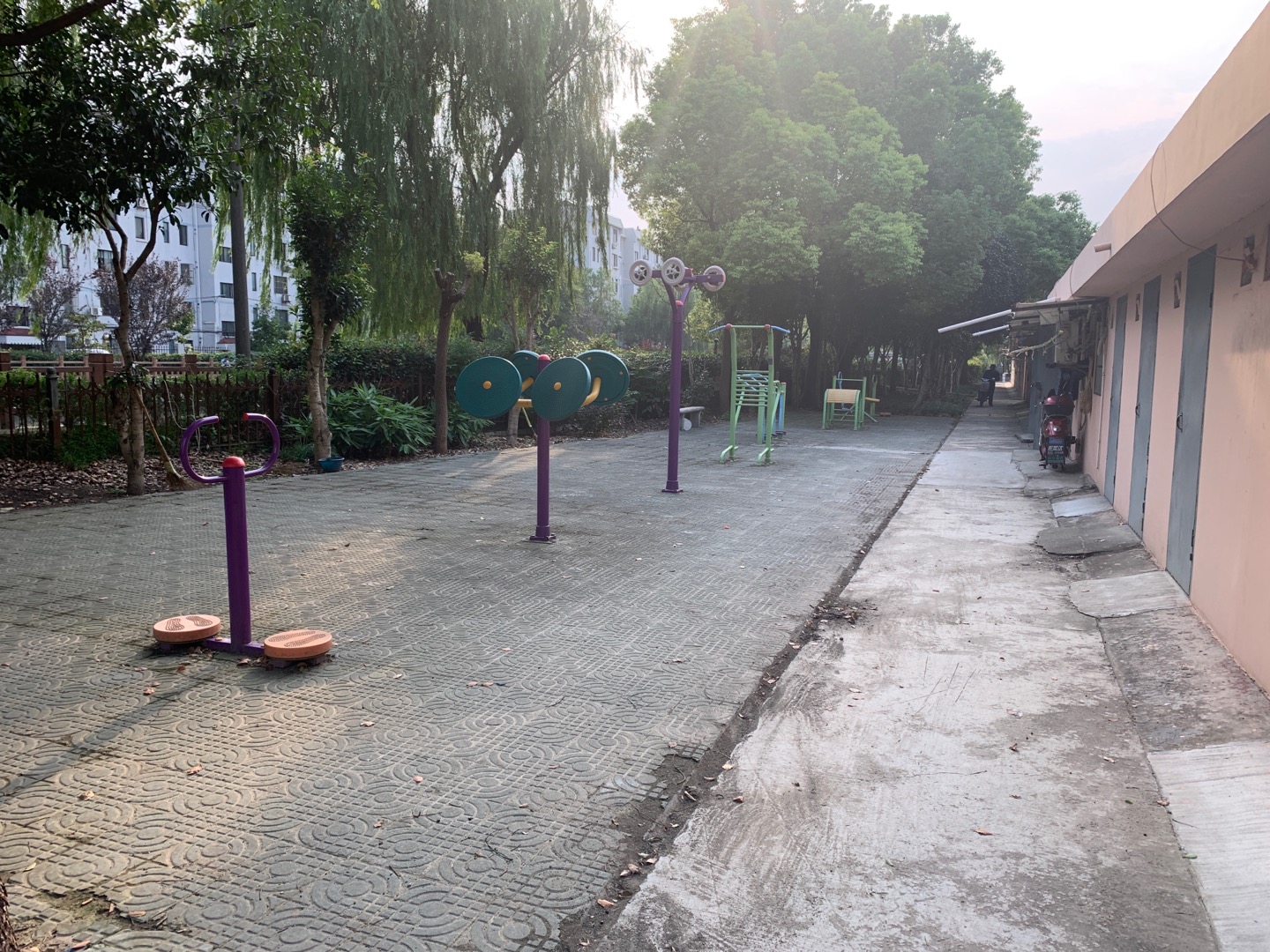 藍(lán)天一村二期健身點(diǎn)