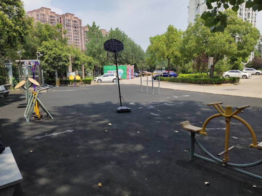 寶菊社區(qū)西北角健身點