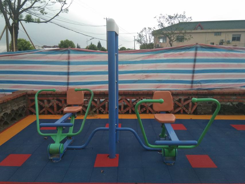 雙立柱平推平拉訓練器