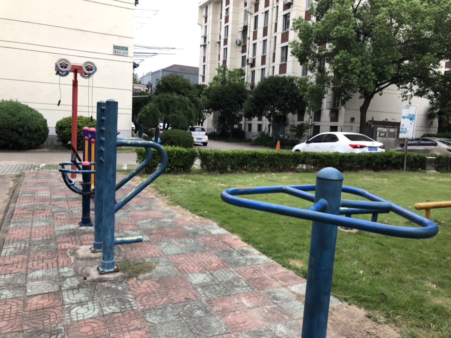 嘉珉小區(qū)健身點(diǎn)