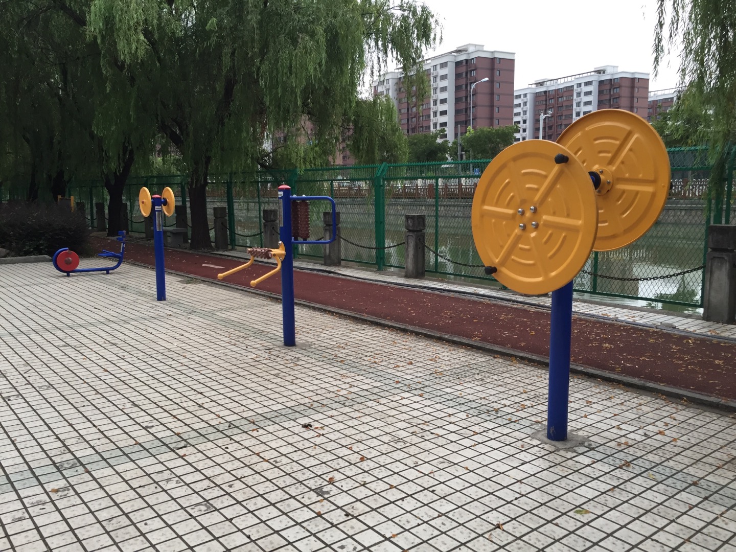 泖溪苑健身點(diǎn)