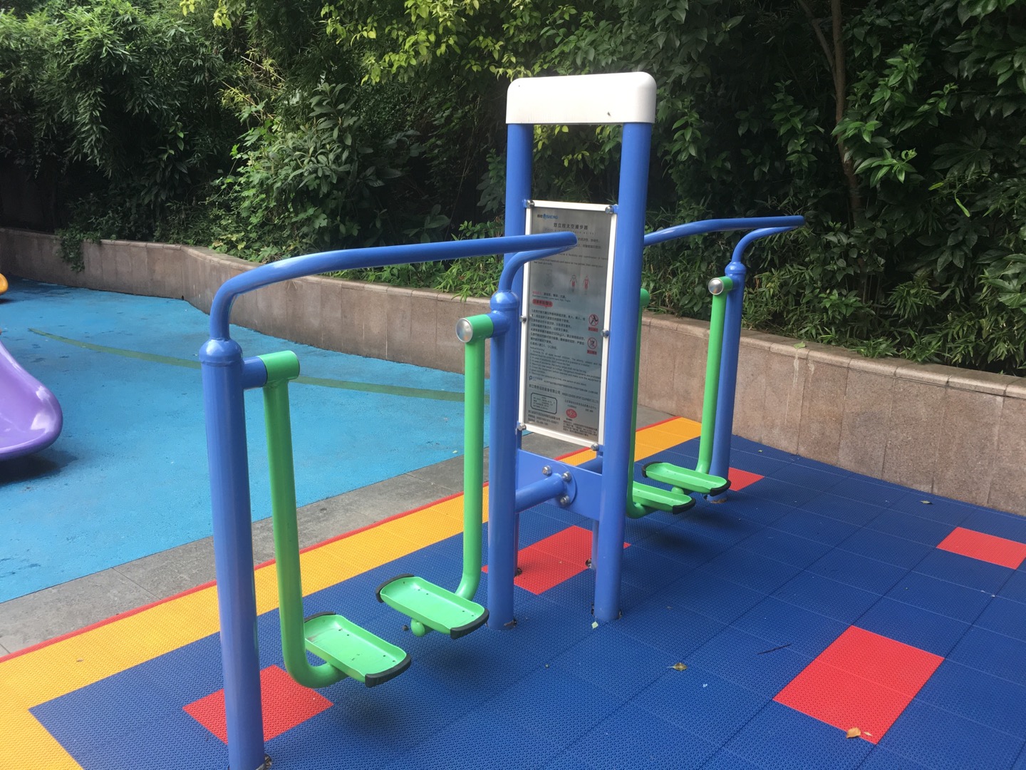 雙立柱太空漫步器