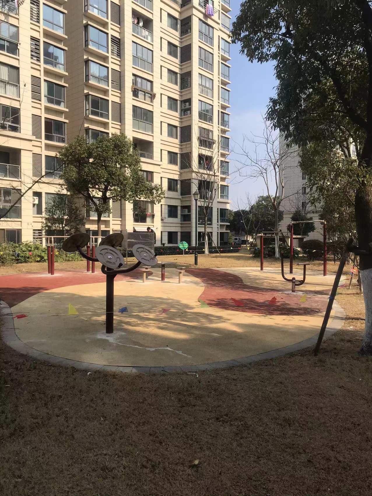 清泉警苑益智健身點1