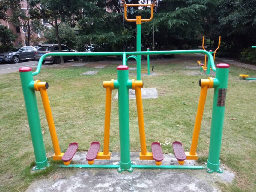 兩聯(lián)漫步機(jī)