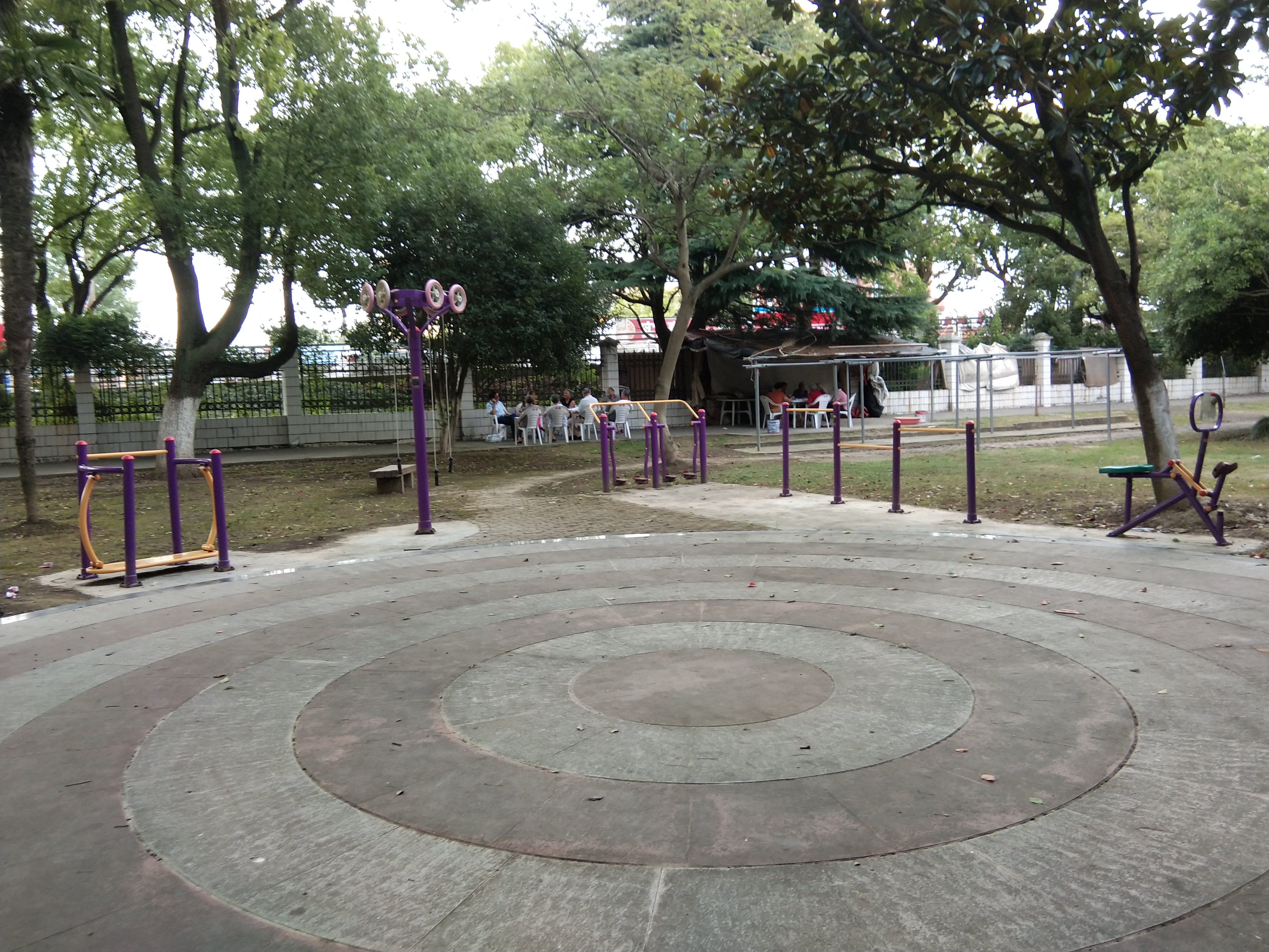 學(xué)府街88弄健身點(diǎn)