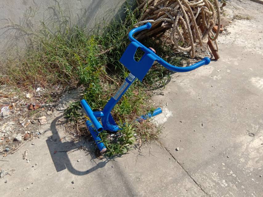 背肌訓(xùn)練器