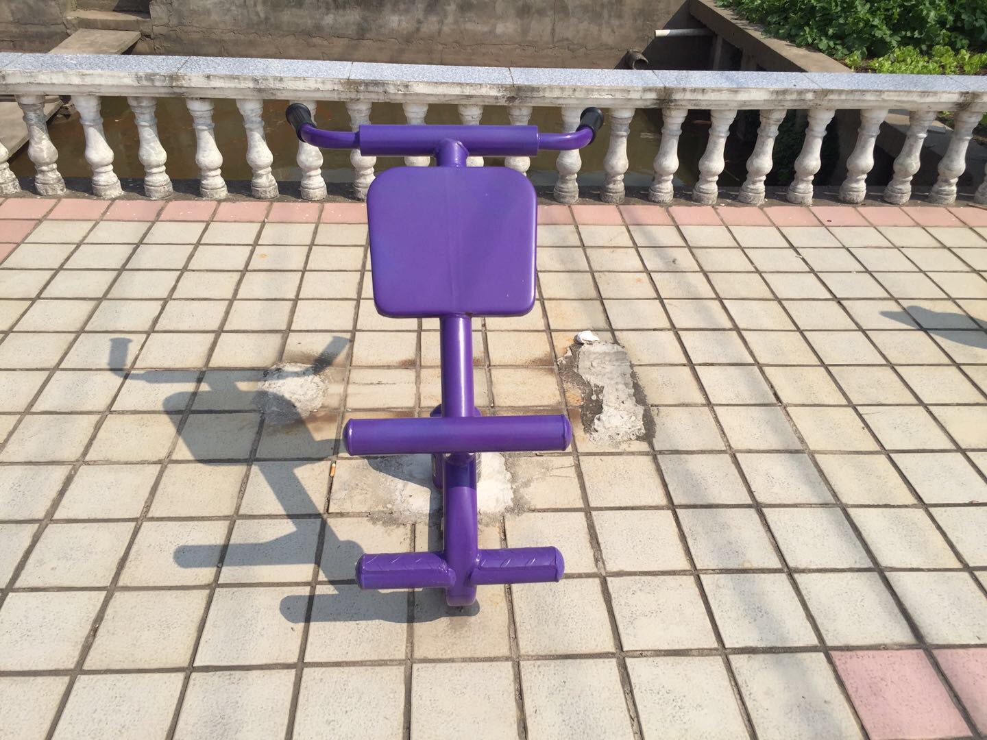 背肌訓(xùn)練器