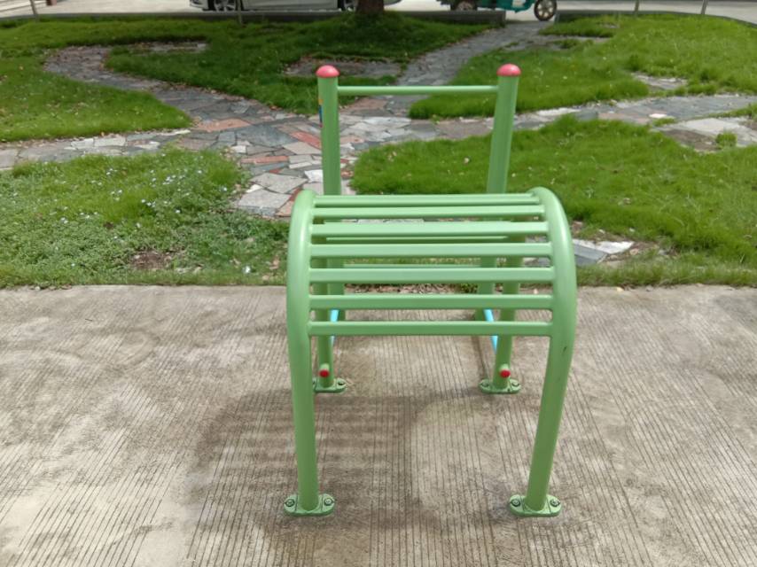 腰背伸展訓練器