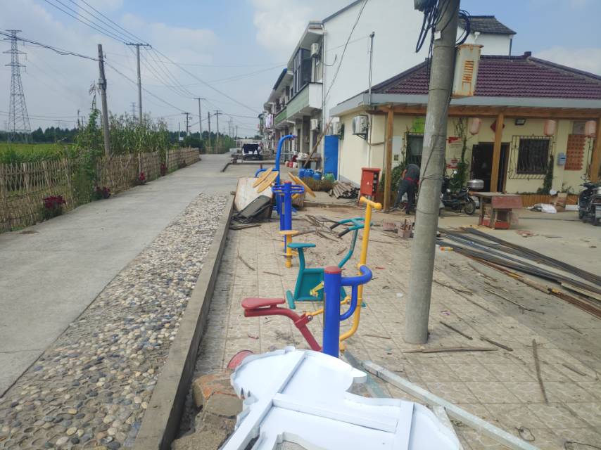 泖新1隊(duì)健身點(diǎn)