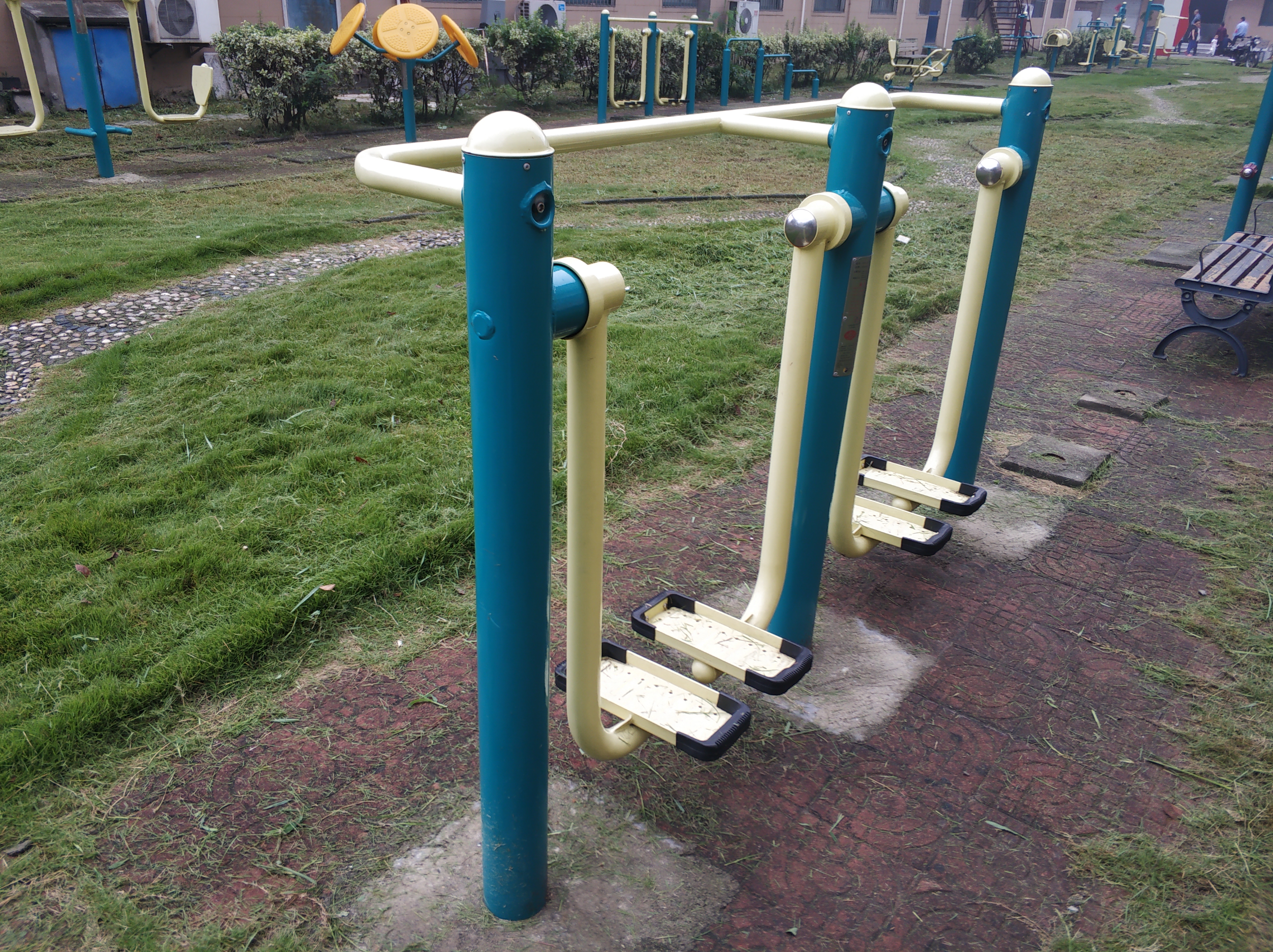 雙位太空漫步機(jī)