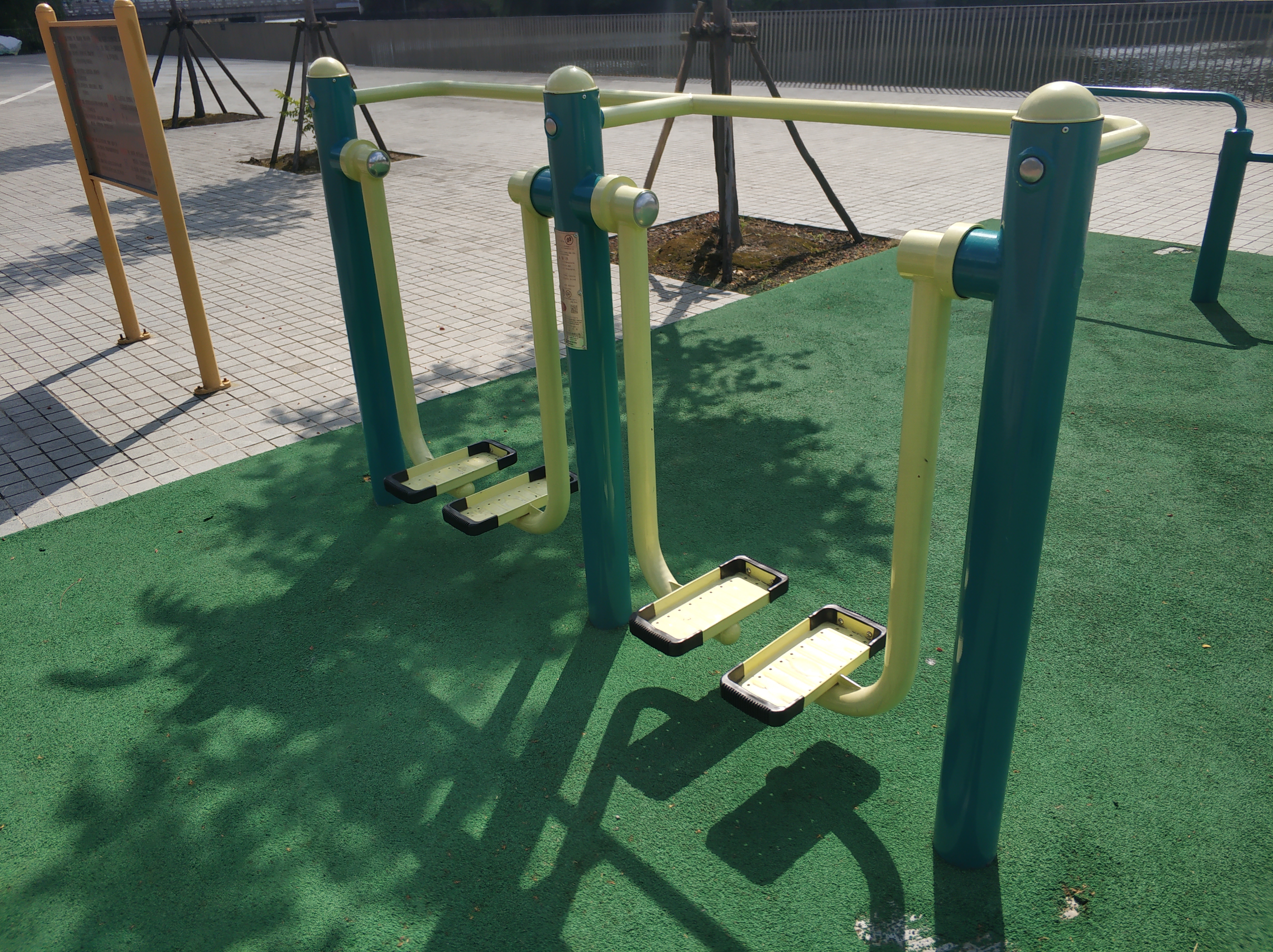 雙位太空漫步機(jī)