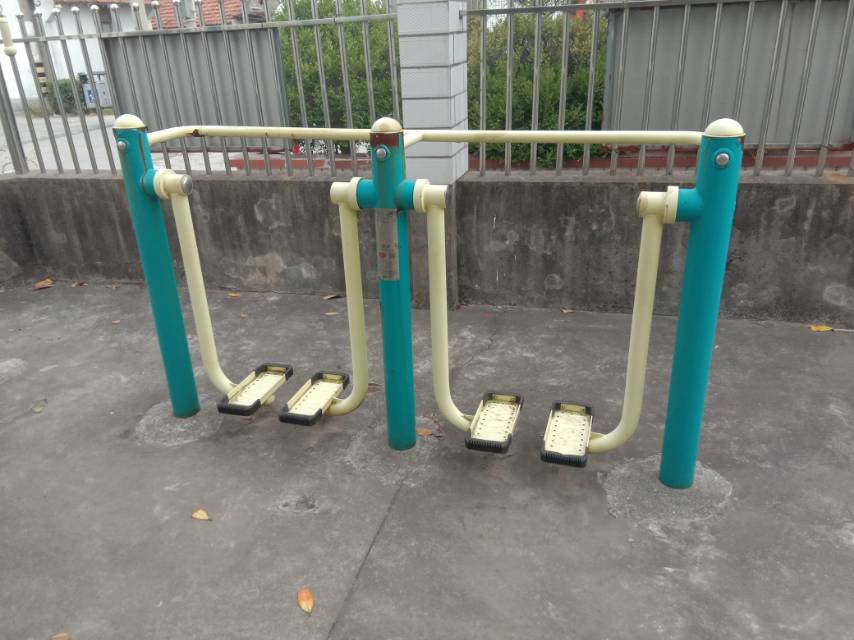 雙位太空漫步機(jī)