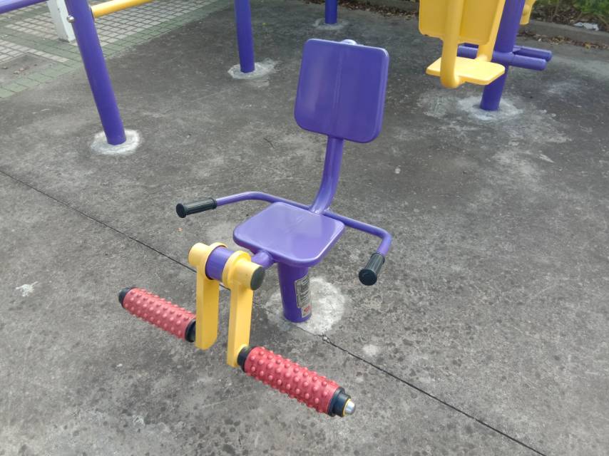 膝關(guān)節(jié)訓(xùn)練器