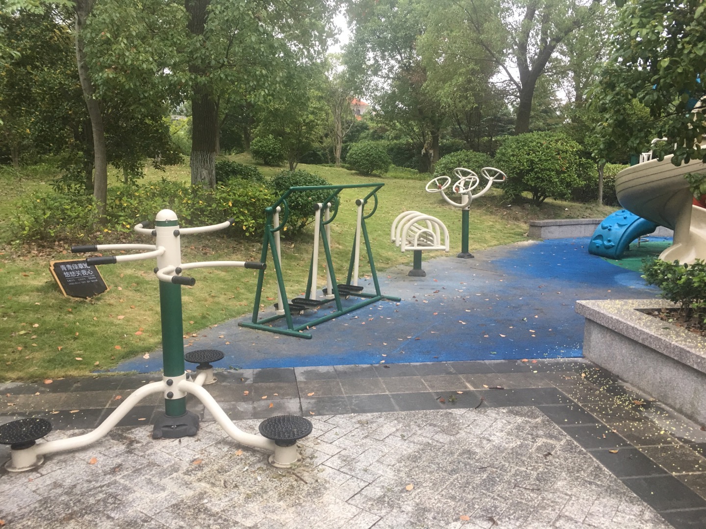 朗庭別墅益智健身點(diǎn)