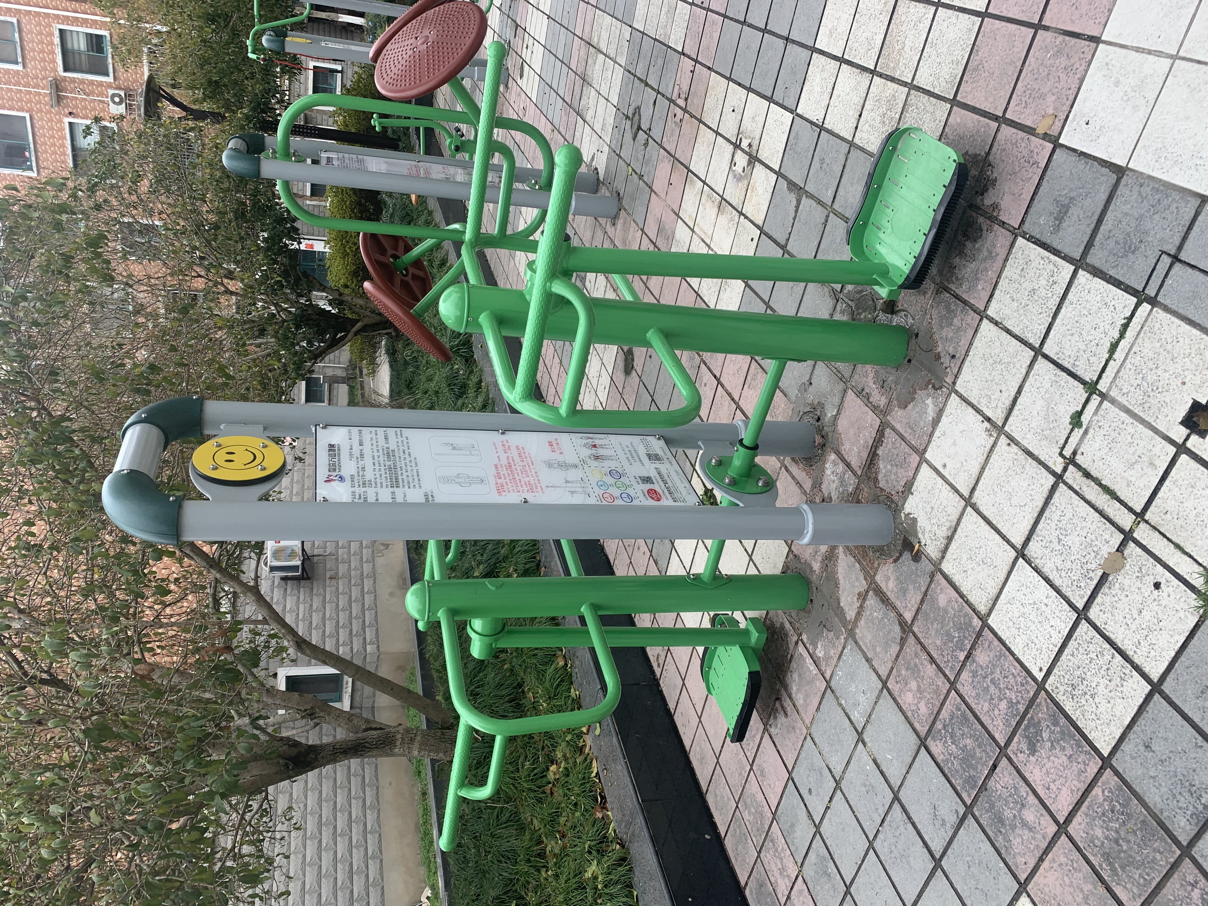 雙位鐘擺訓(xùn)練器