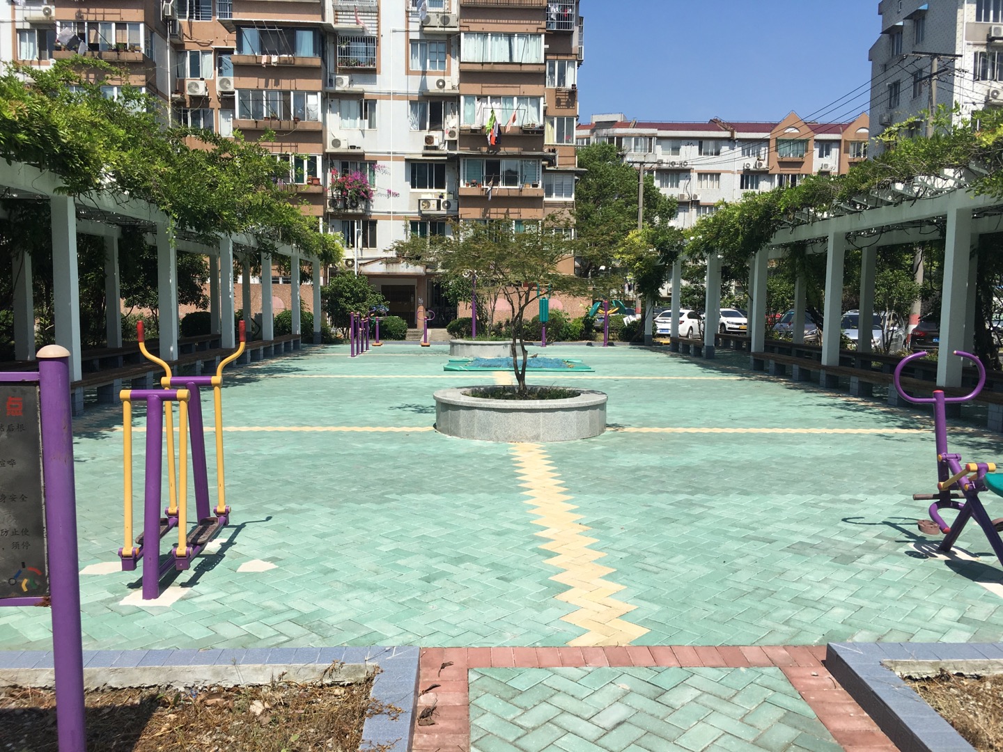 寶山八村健身點(diǎn)    2