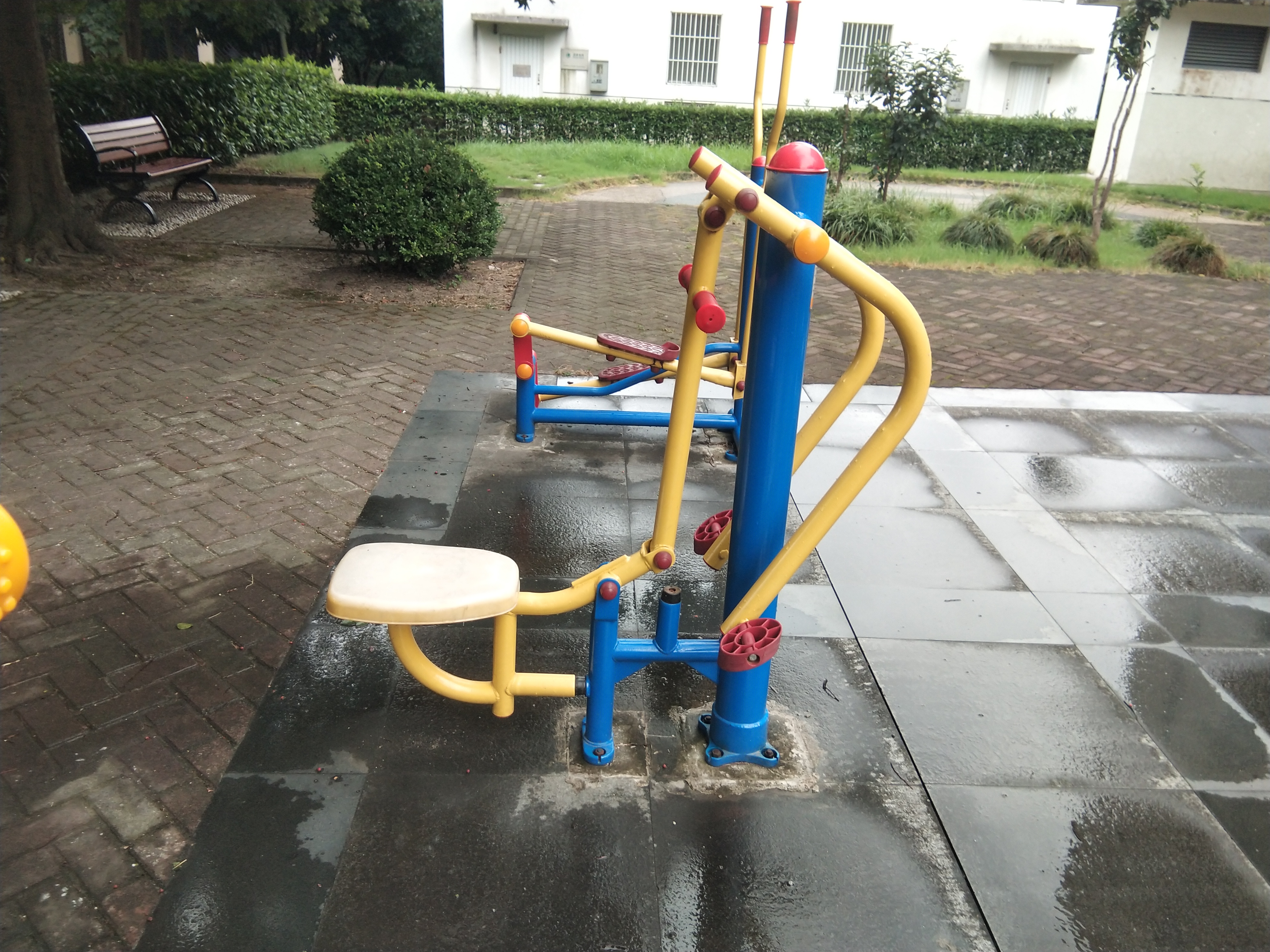 自重下肢鍛煉器