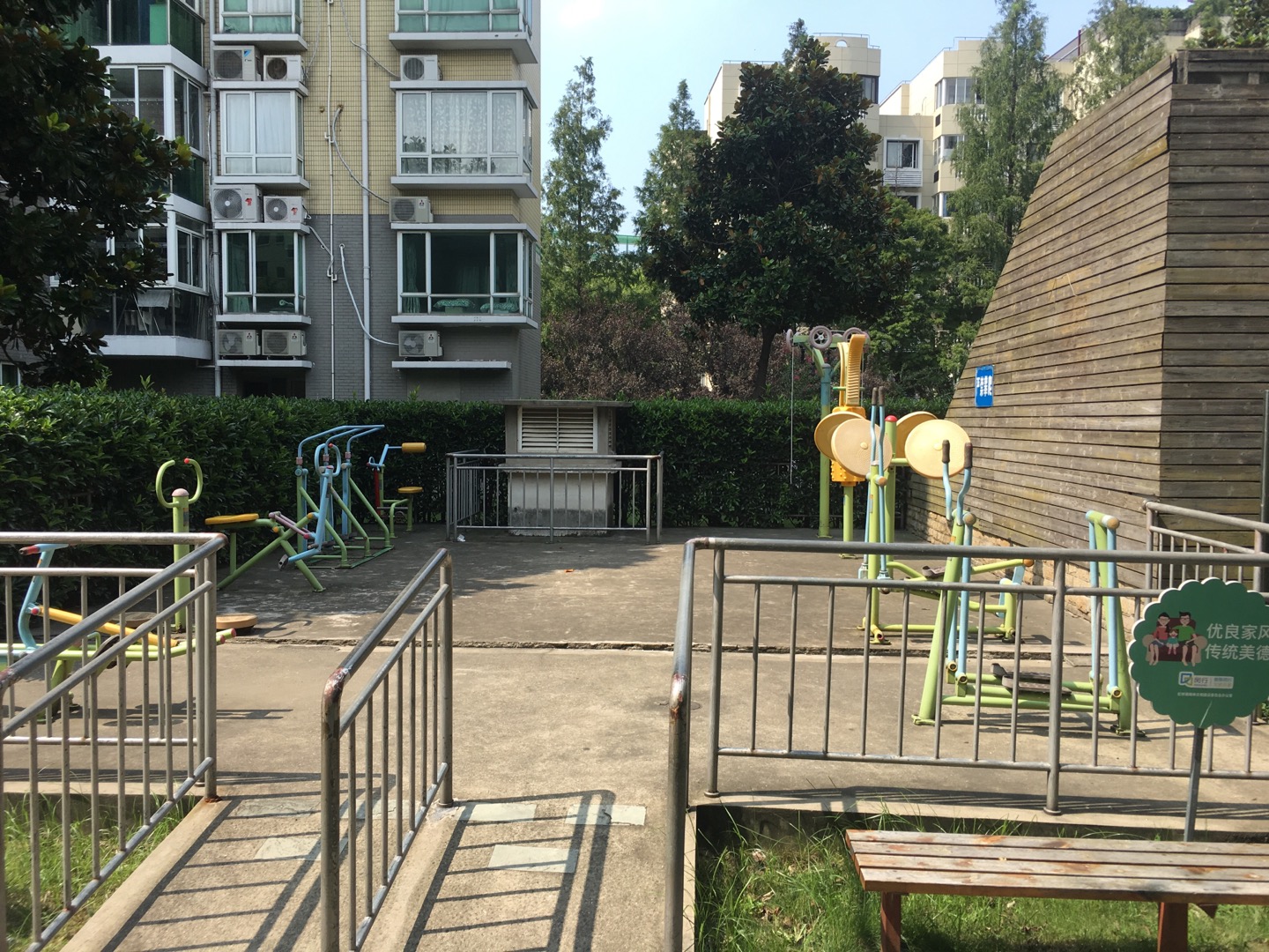 龍柏一村二居委嘉富麗苑小區(qū)點