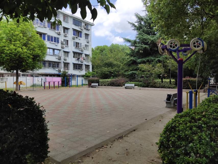 嘉邦社區(qū)棋盤路1111弄健身點