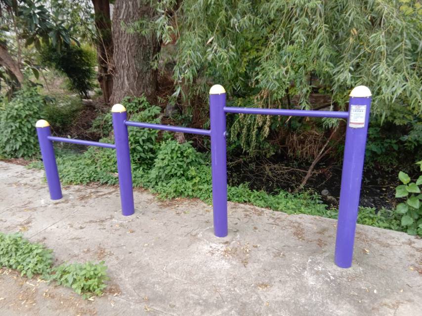 壓腿訓(xùn)練器