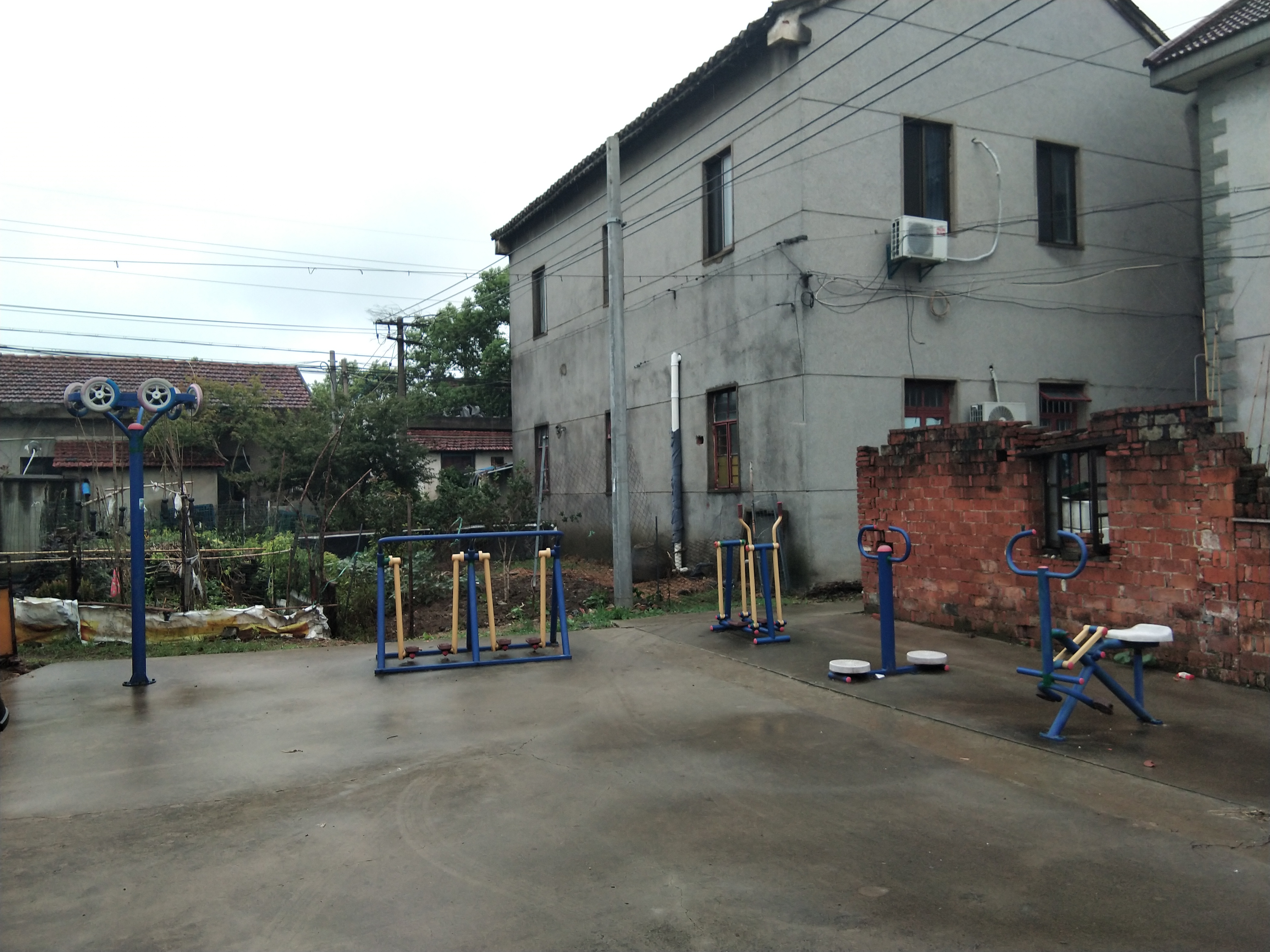 西岑村（張家路）健身點(diǎn)