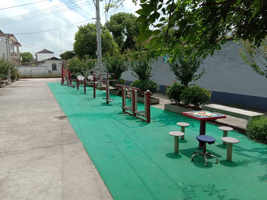 商榻居委會(huì)健身點(diǎn)