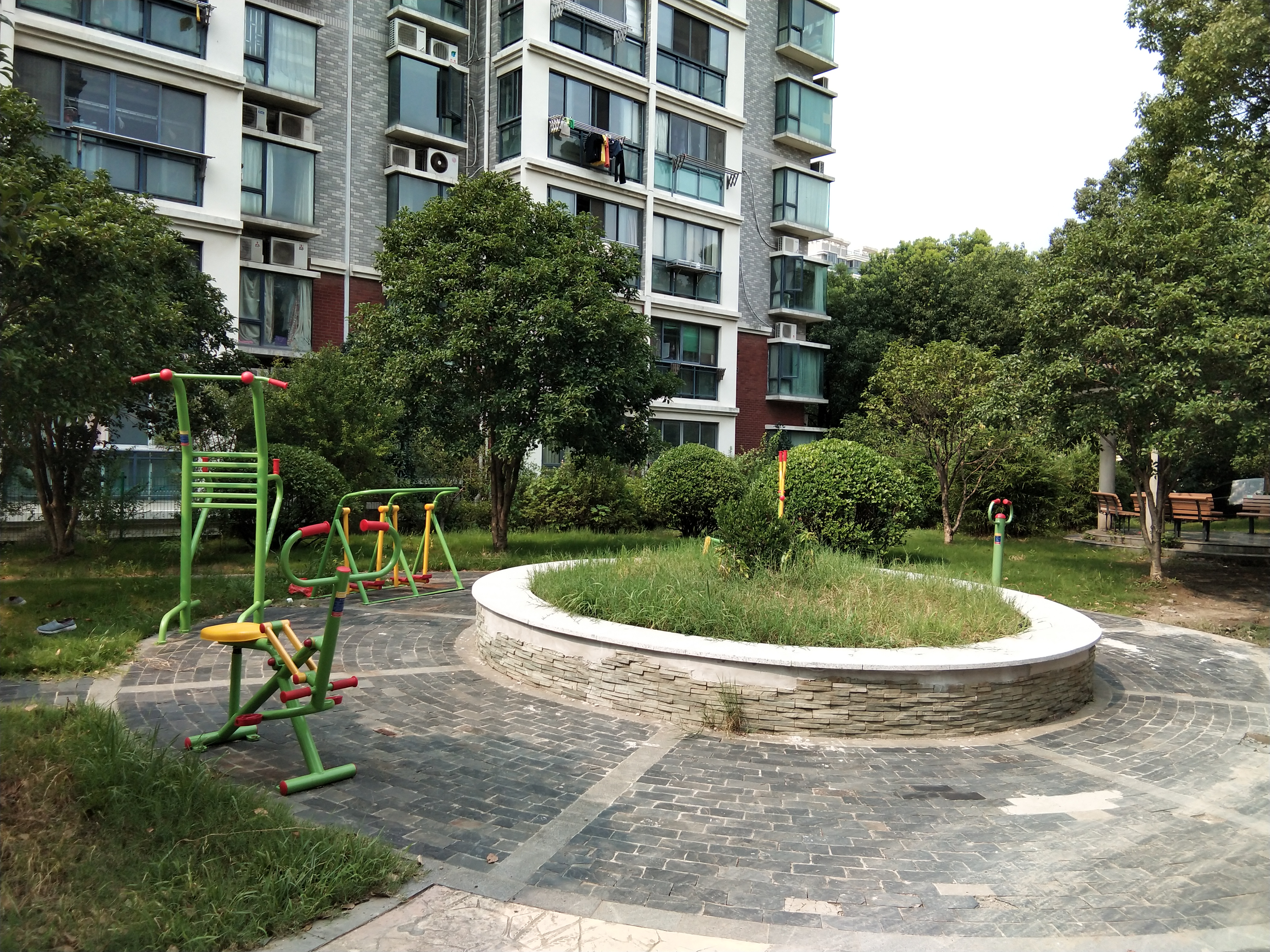 日月華庭三期健身點(diǎn)