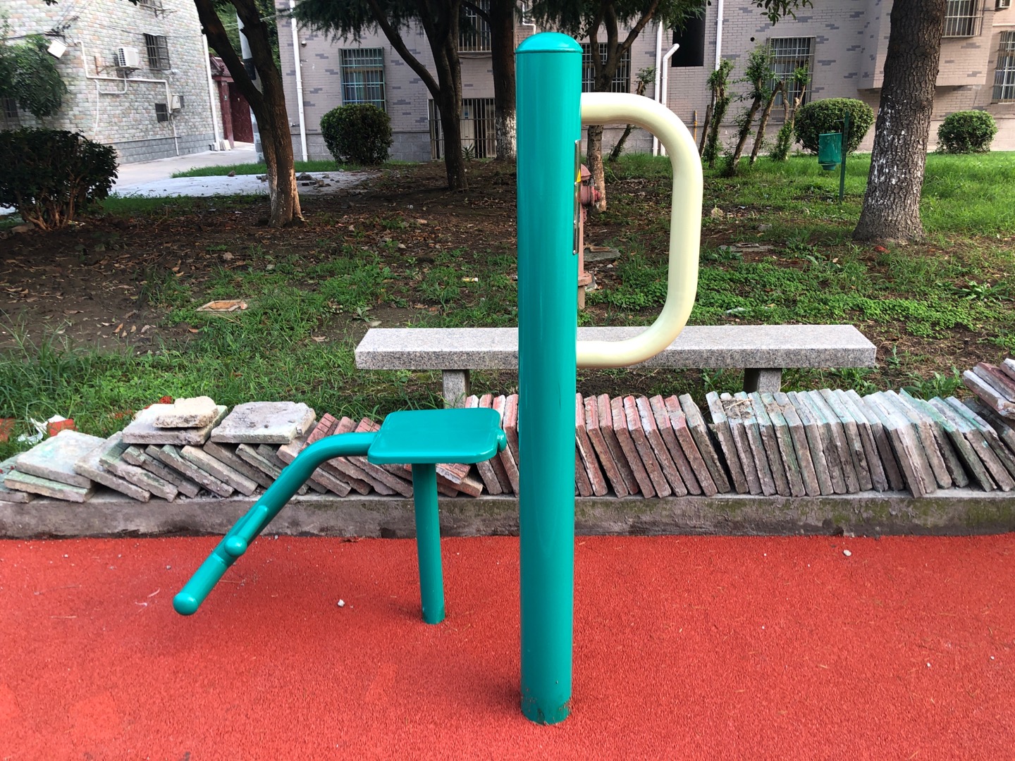 背肌訓(xùn)練按摩器