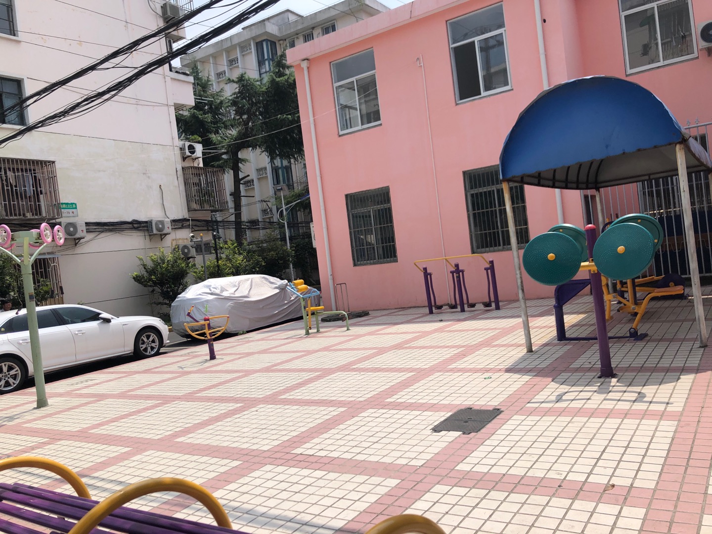 逸仙一村一居委健身苑點