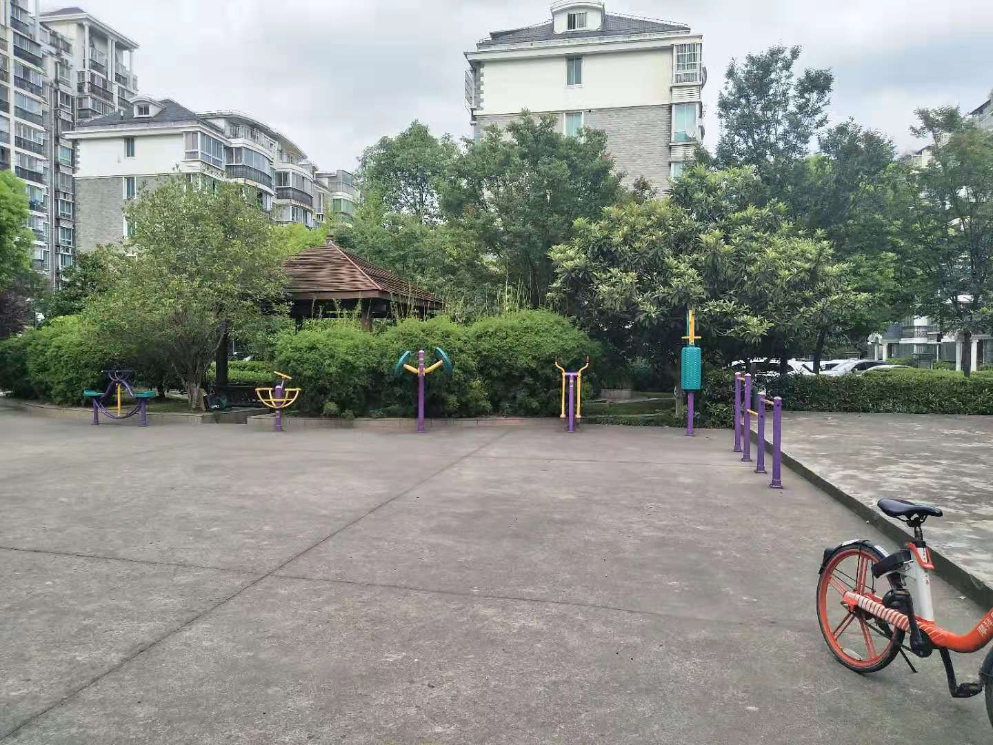 萬升家園健身點(diǎn)