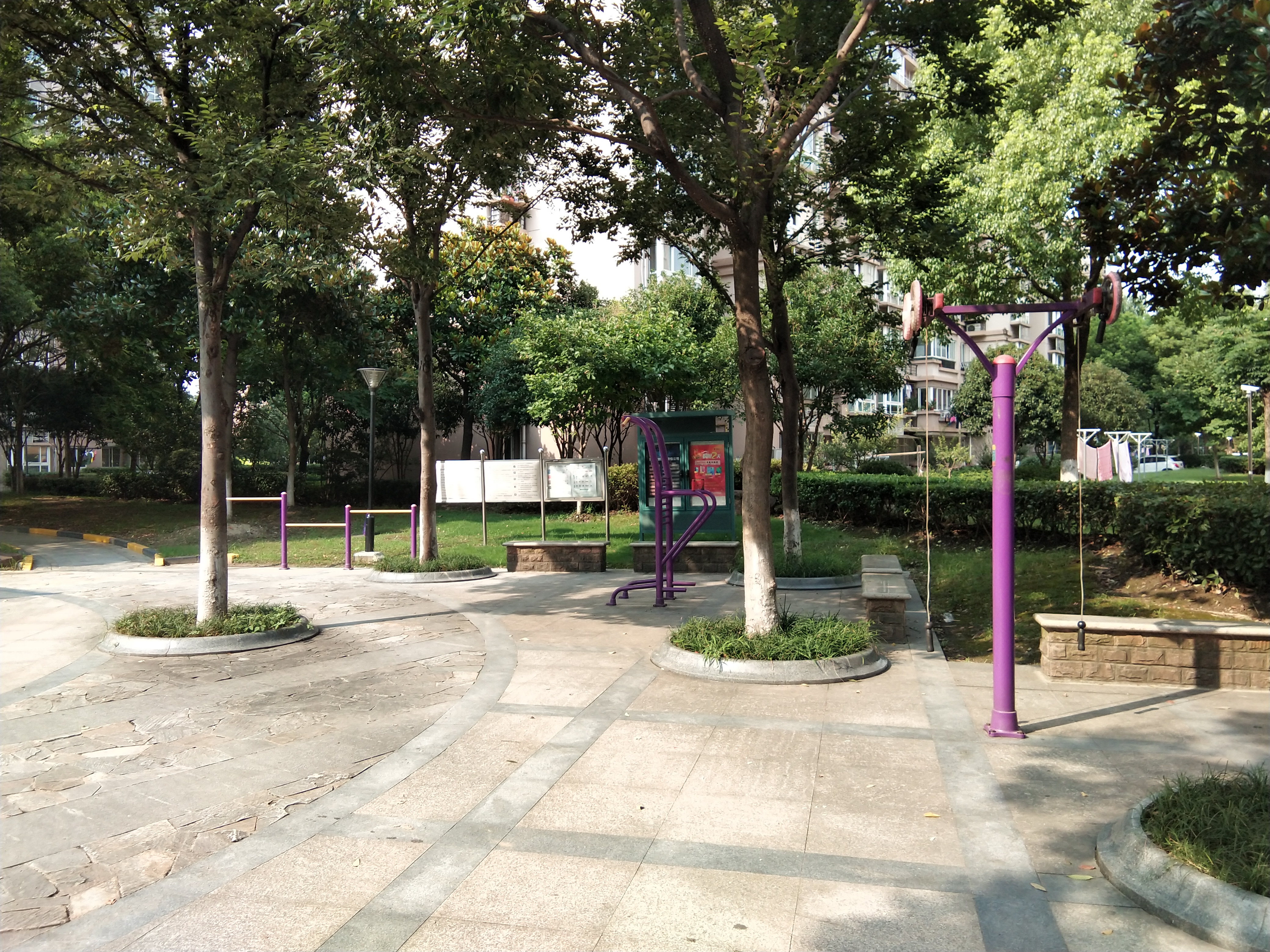 鄰里苑健身點(diǎn)