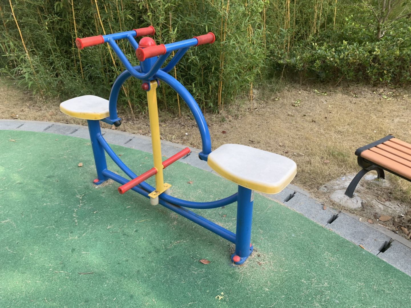 下肢康復(fù)器