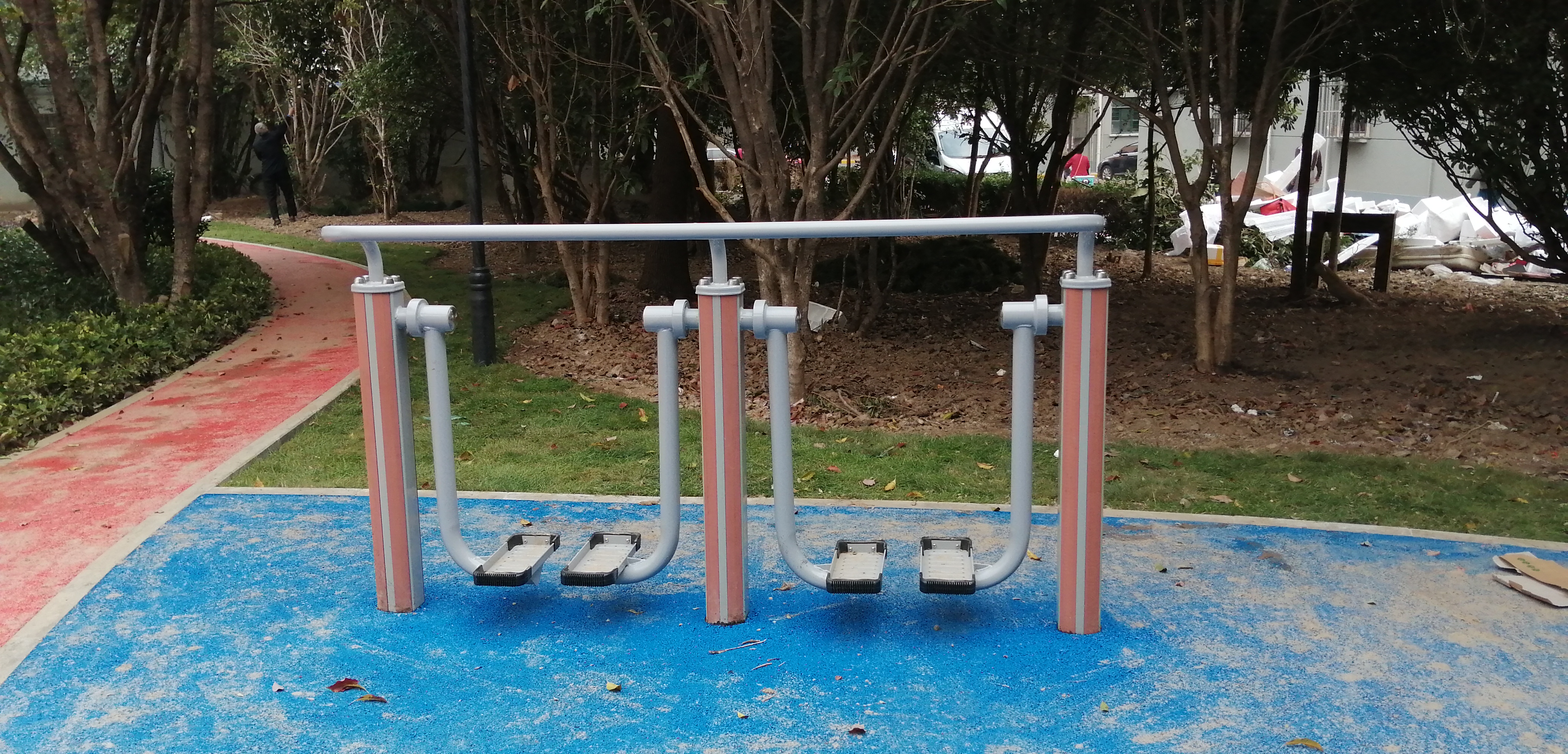 雙位太空漫步機