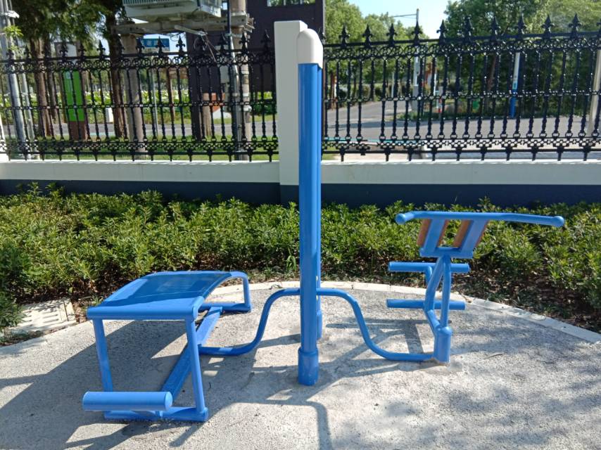 雙立柱腹背訓練器