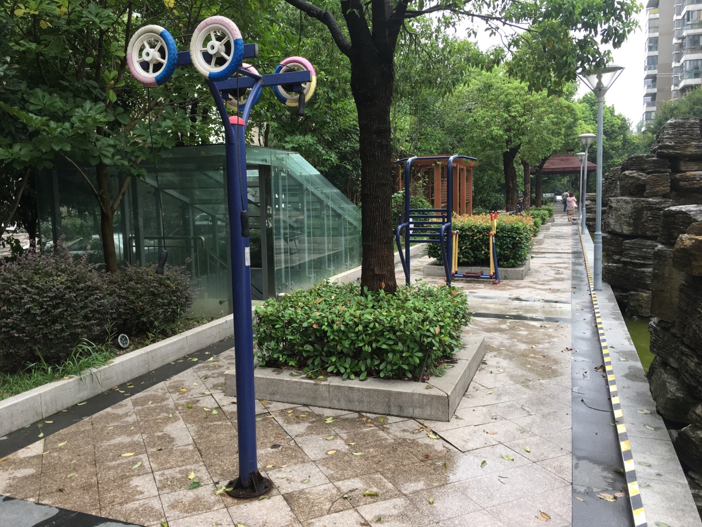 金鼎社區(qū)健身苑點(diǎn)（2）