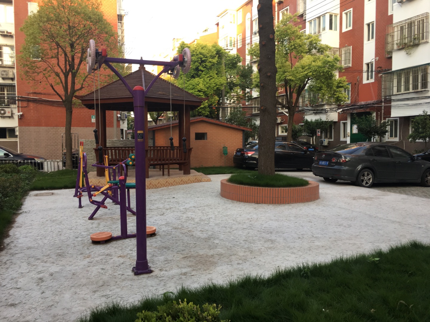 臨江公園居委健身點   4