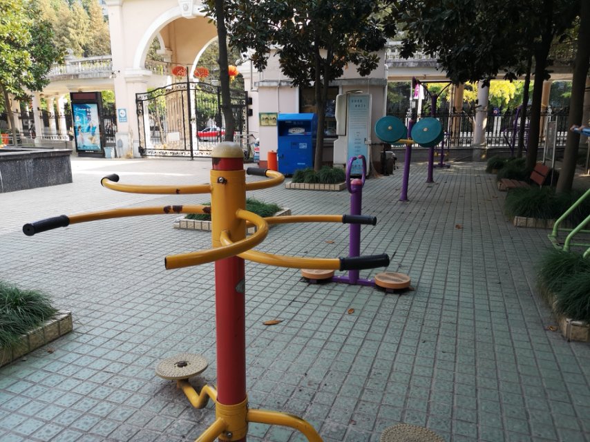 國(guó)順東路900弄健身點(diǎn)